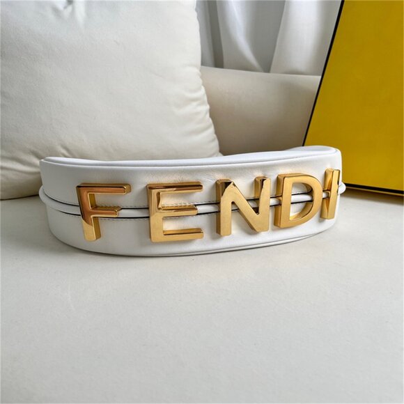 Fendi Quilted Leather Women's Bag - Picture 7 of 8